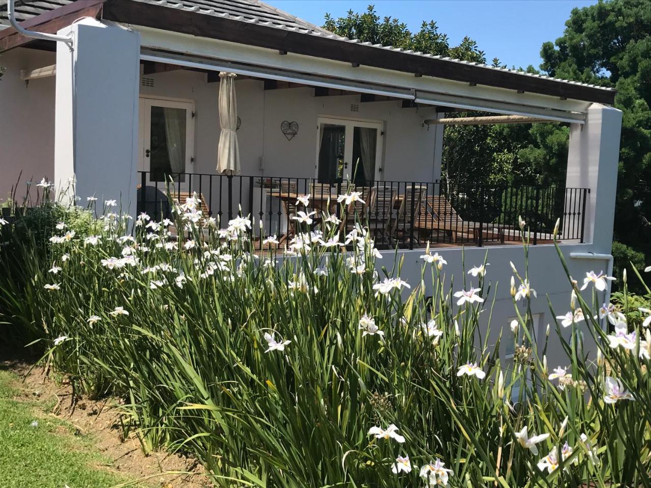 Majini Guesthouse Sweet Valley 外观 照片